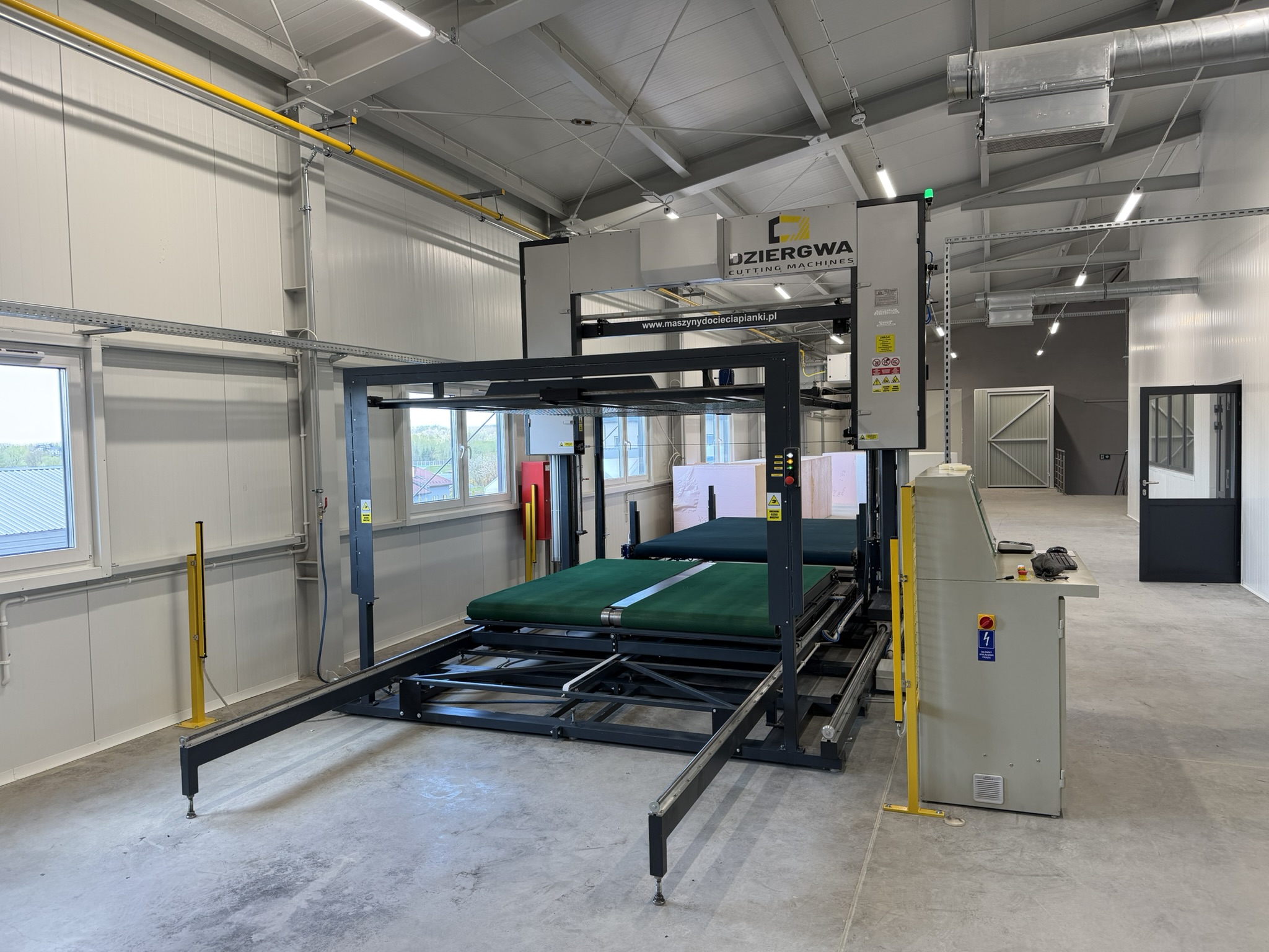 Automatische Konturschneidmaschine TYP KPO - 1