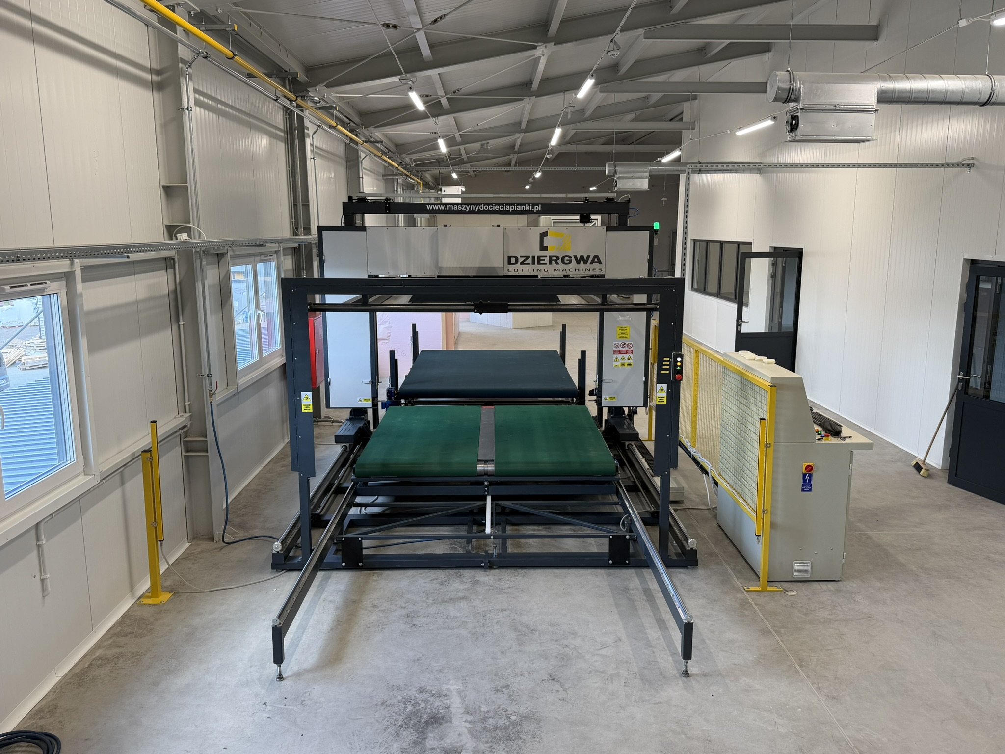 Automatische Konturschneidmaschine TYP KPO thumb 5