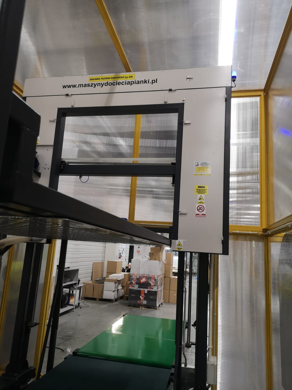 CNC-contourmachine - snijden van 2D/3D-vormen uit schuim