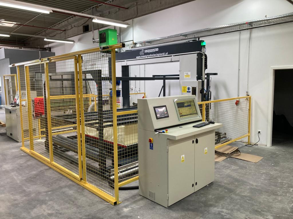 Automatische Hybridschneidmaschine TYP KPAH thumb 2