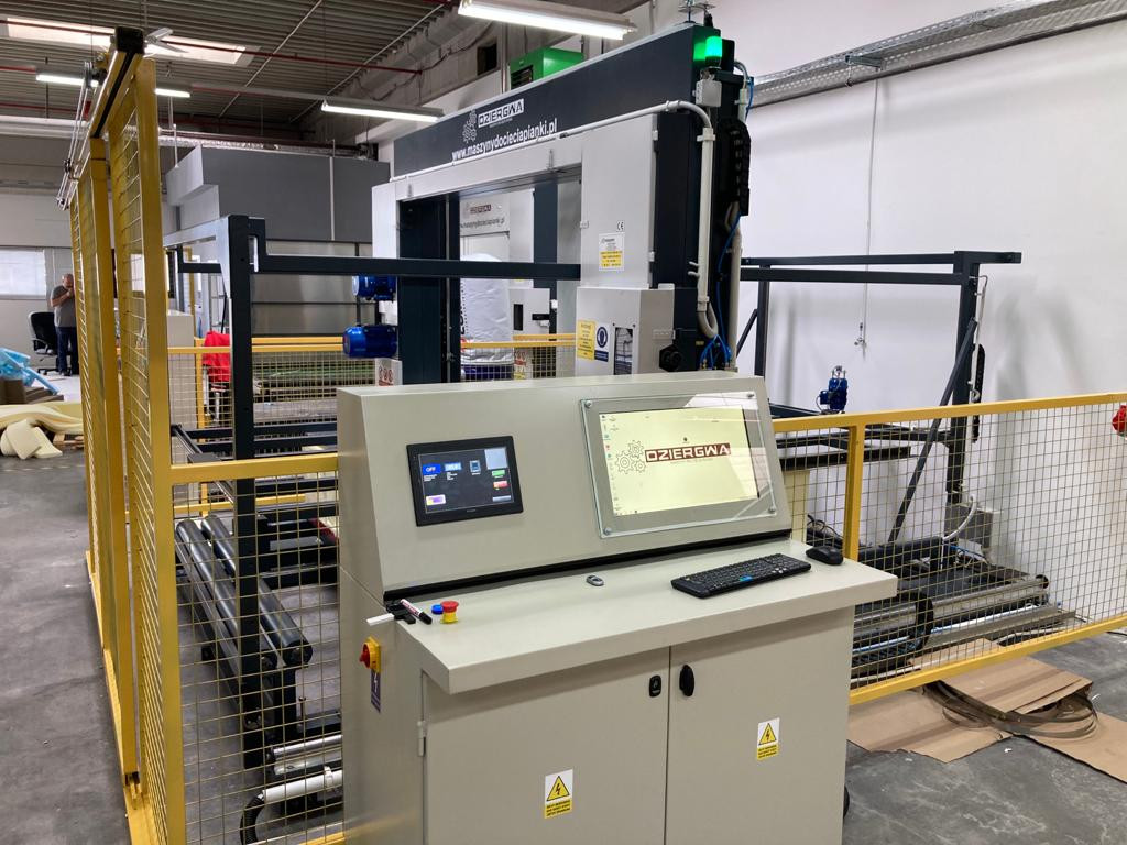 Automatische Hybridschneidmaschine TYP KPAH thumb 3